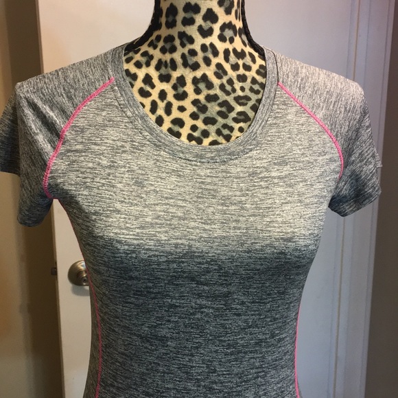 NWOT Workout shirt by RBX - Picture 6 of 8